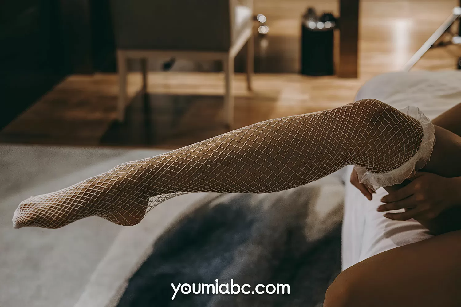 丰臣羽立 古典白丝情