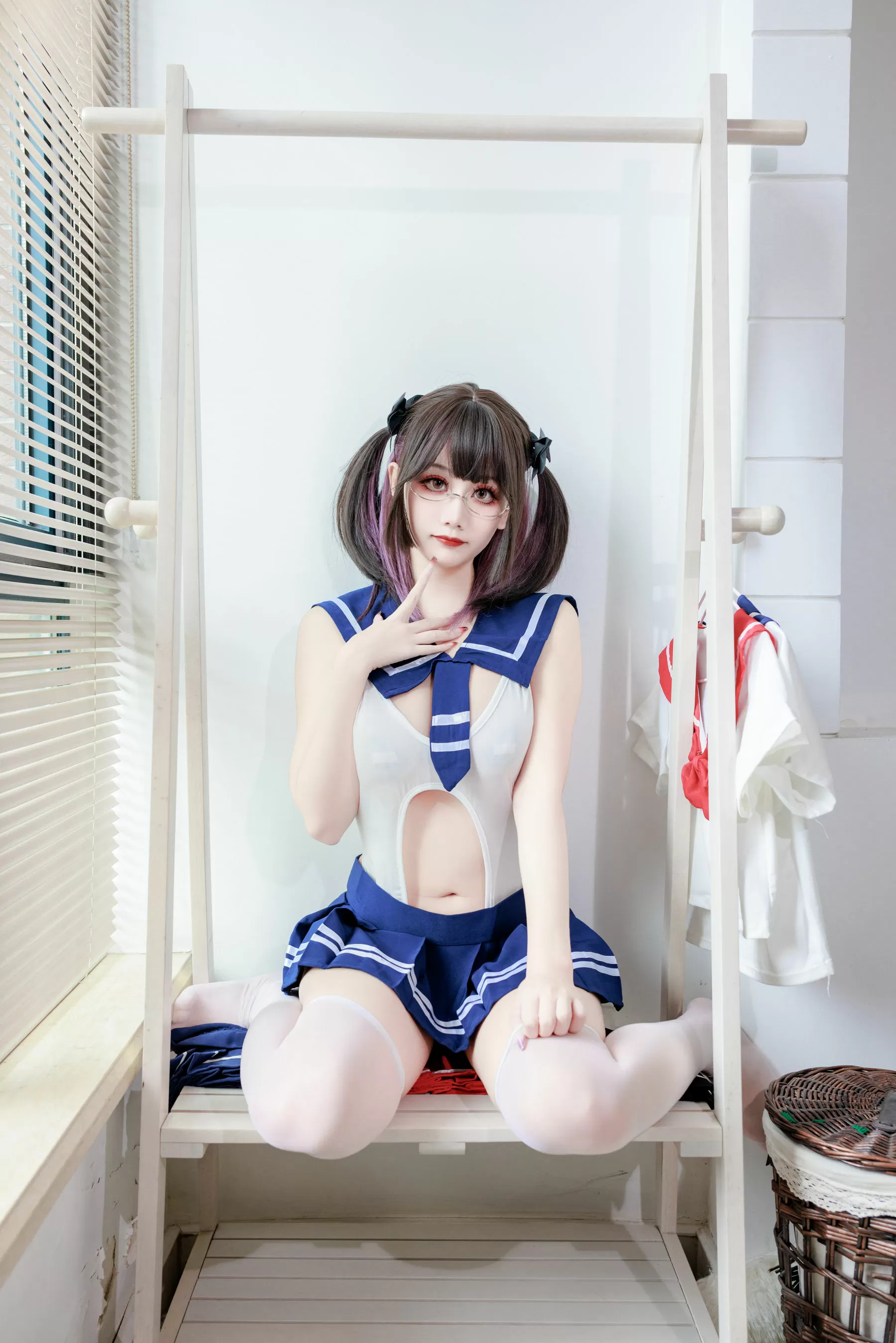 阿雪雪 – 连体水手服