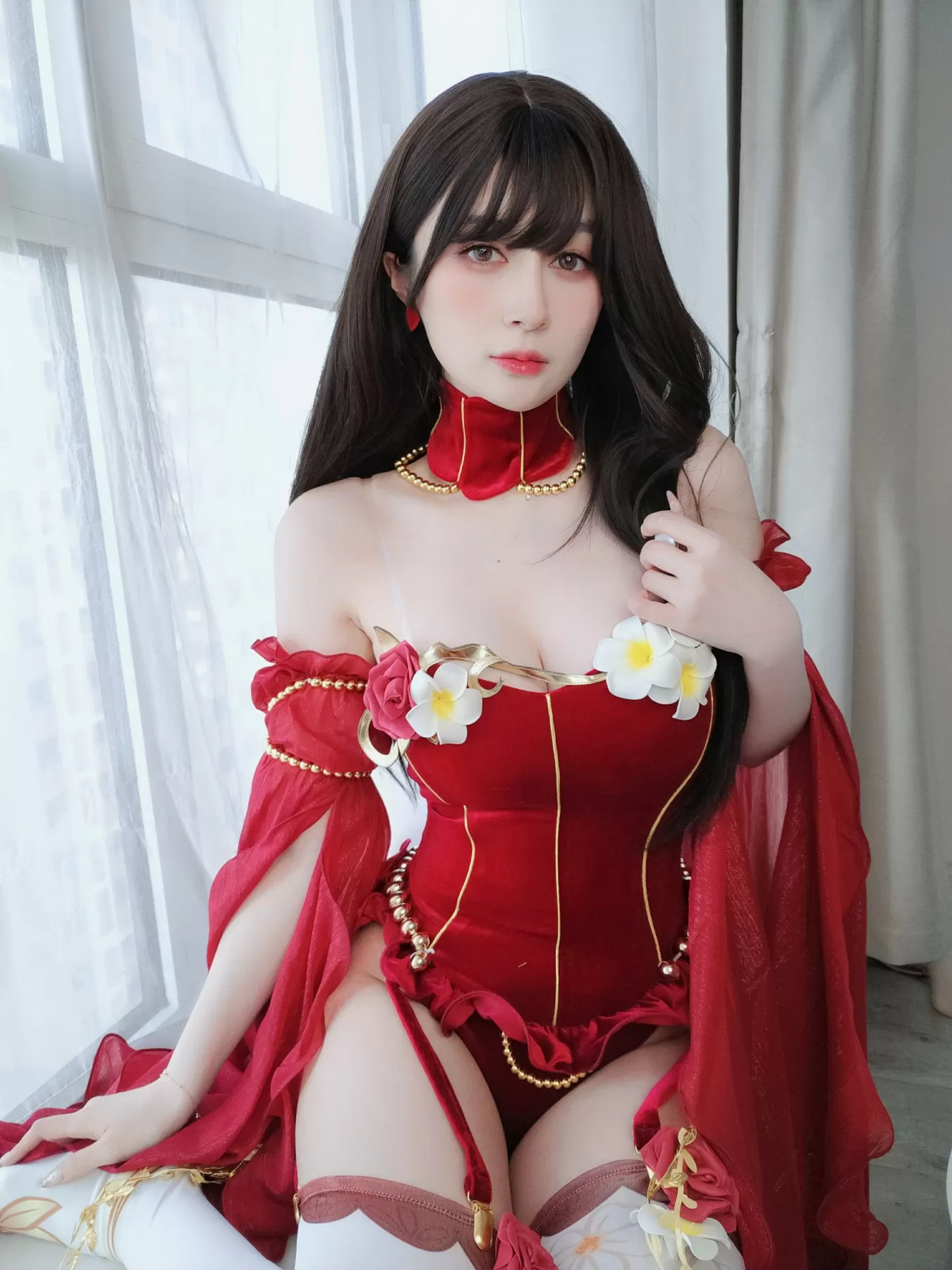 白银81 – 红色礼服