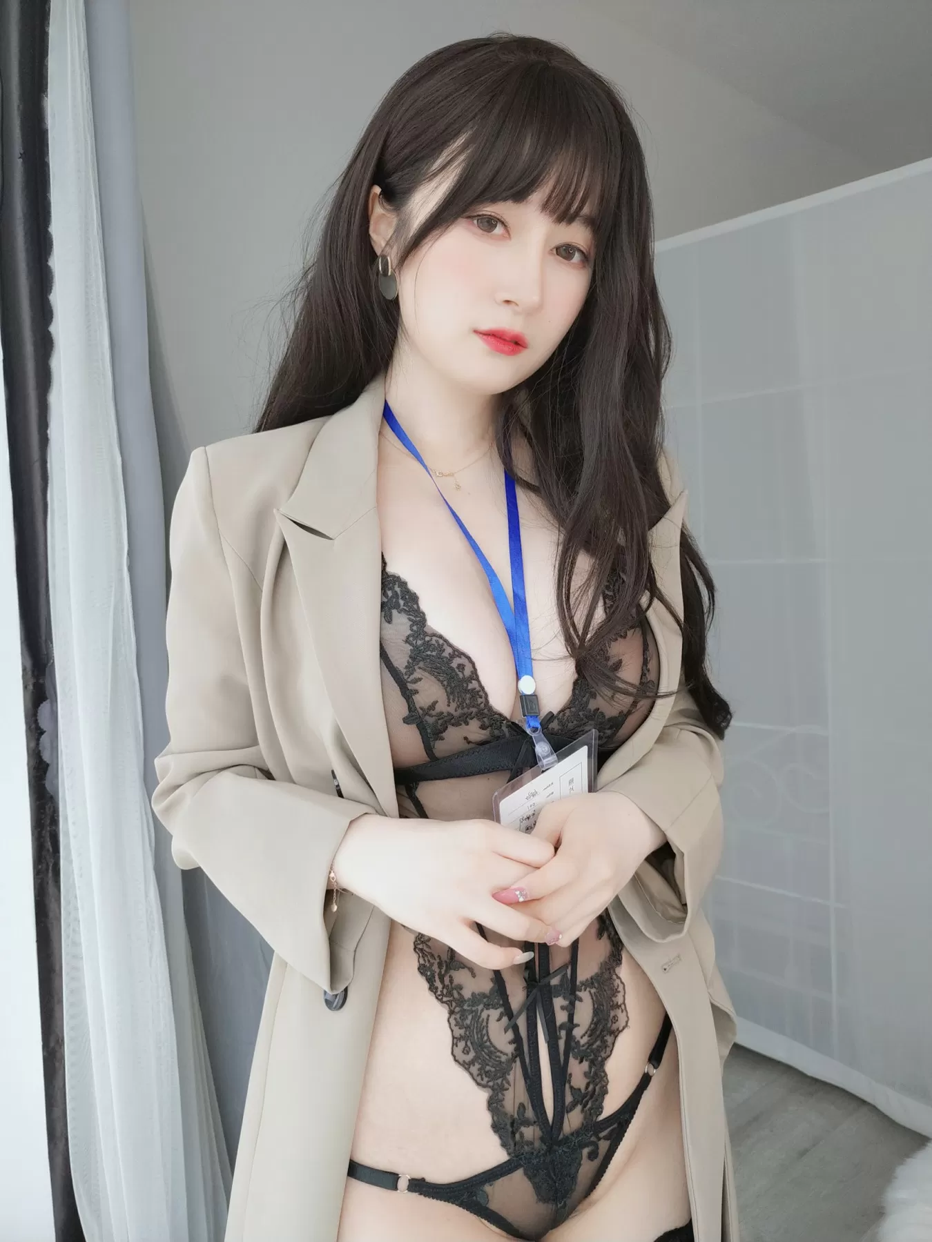 白银81 – 正装中的秘密