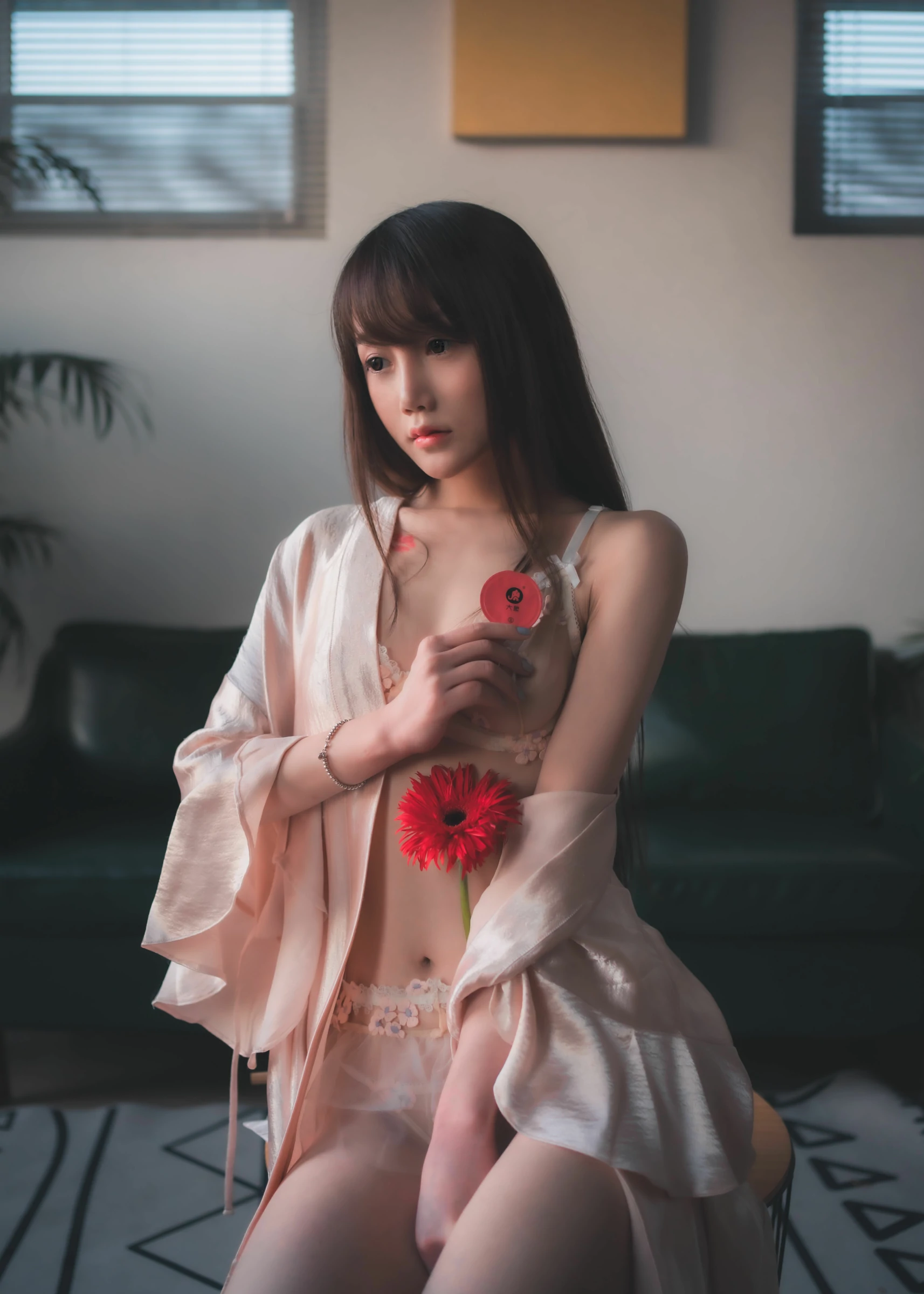 星野咪兔 – 花吃了那女孩
